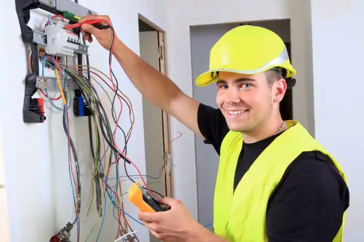 elektricien Rheezerveen